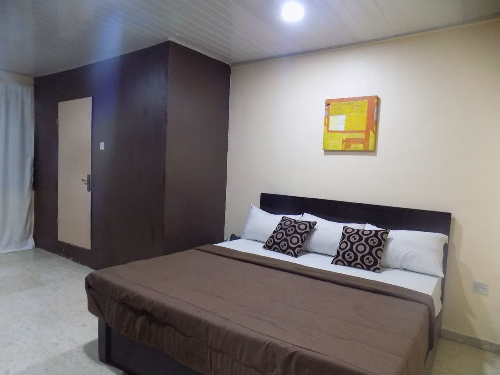 Posh Hotel And Suites Ikeja Ngoại thất bức ảnh