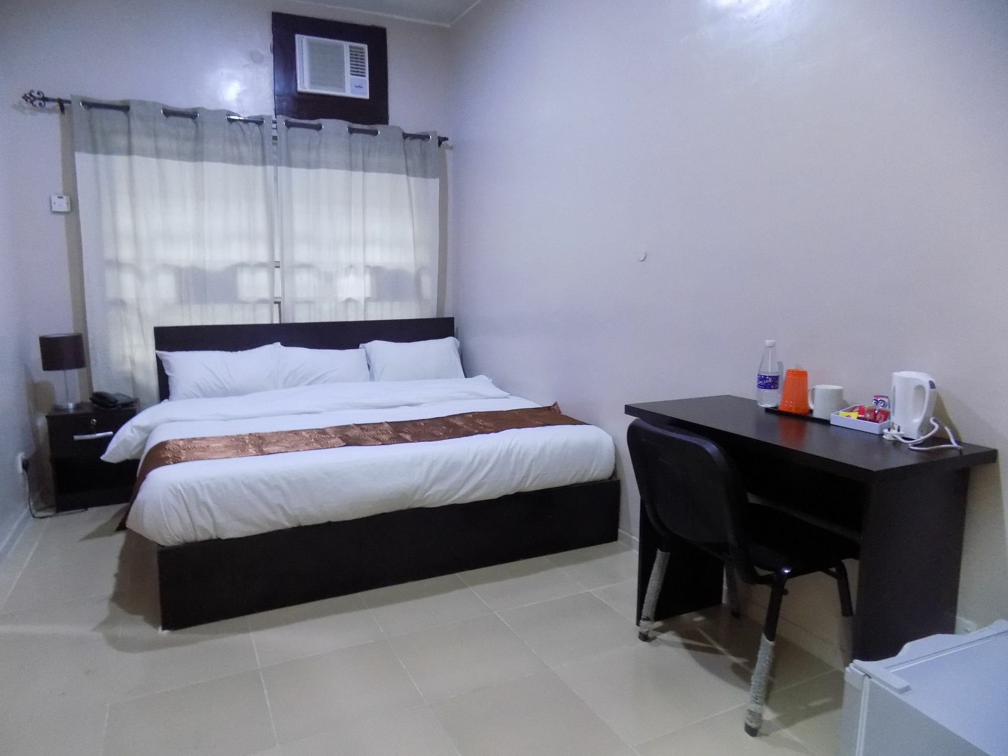 Posh Hotel And Suites Ikeja Ngoại thất bức ảnh