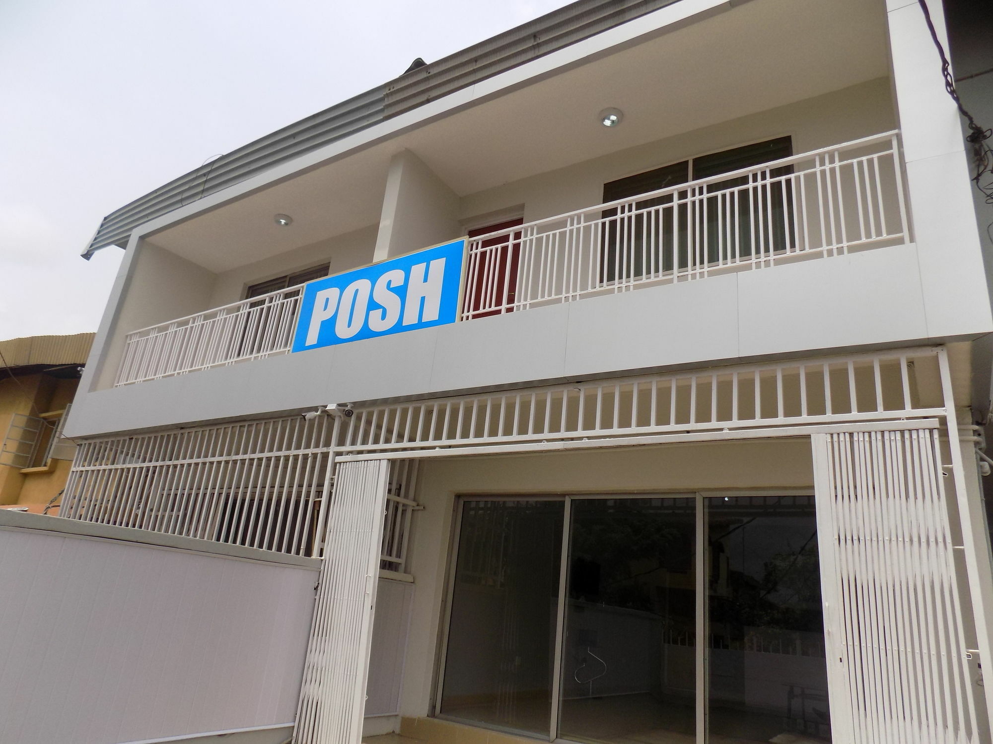 Posh Hotel And Suites Ikeja Ngoại thất bức ảnh