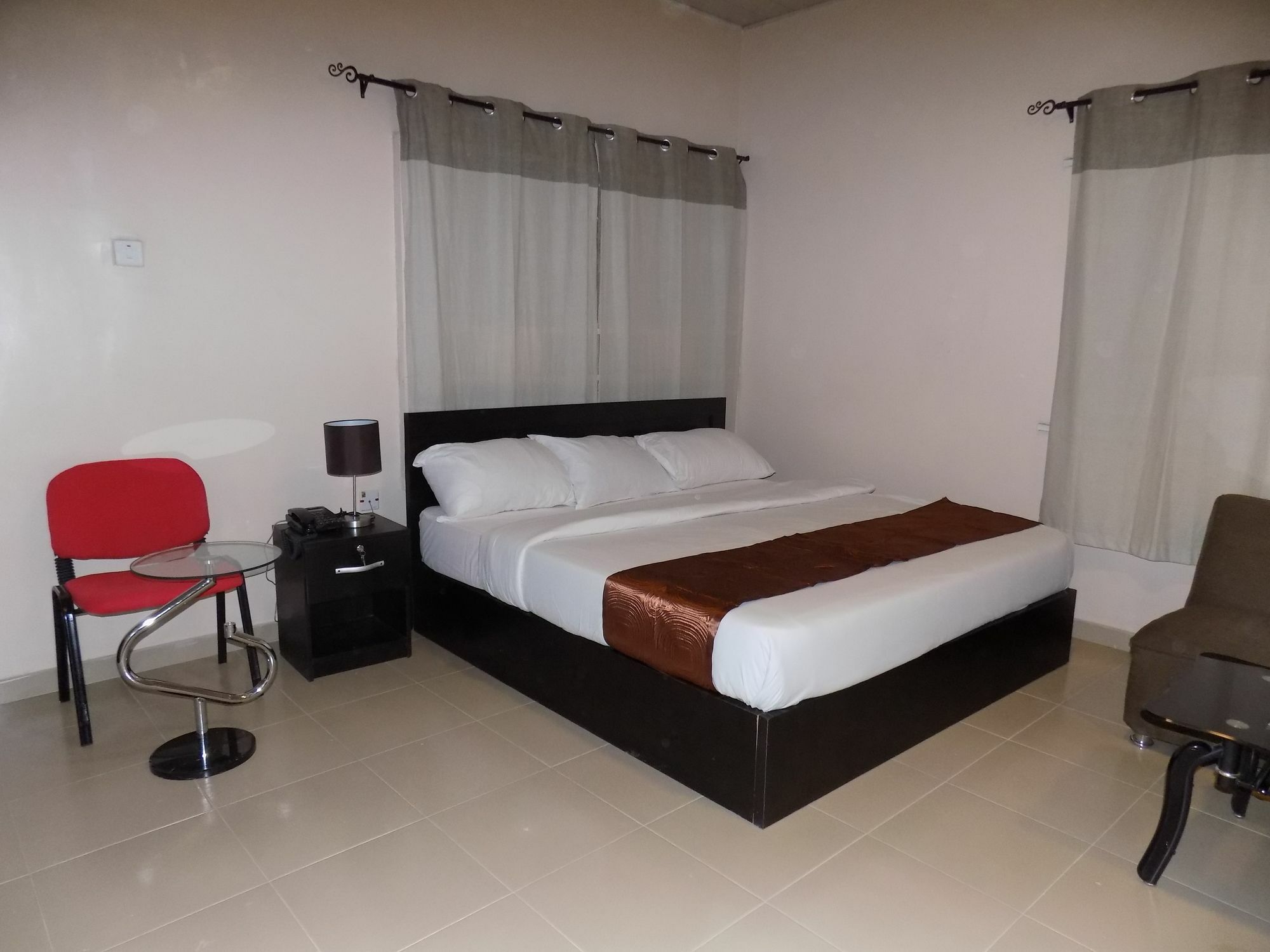 Posh Hotel And Suites Ikeja Ngoại thất bức ảnh